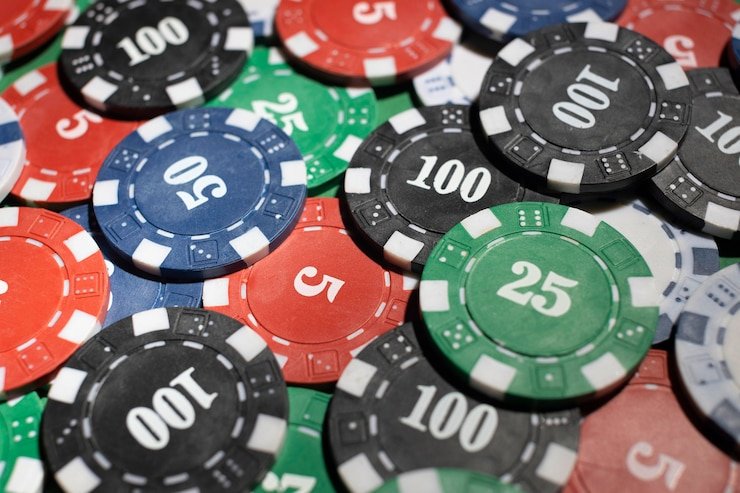 Tampilan antarmuka permainan PG Soft di aplikasi mobile lgo dewa dengan berbagai judul slot dan dealer langsung